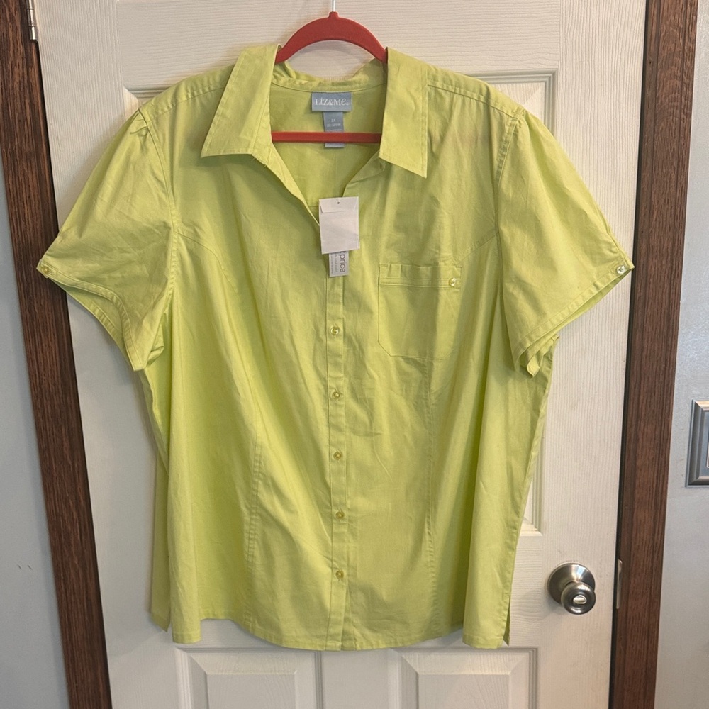 NWT Liz & Me Bright Green Short Sleeve Shirt size 2x black leggings